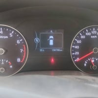 سبورتج ١٨ للبيع السياره خليجي  كير ومحرك وكشر خير من الله  تحكمات ستير...