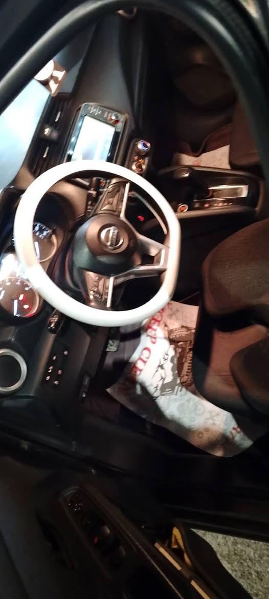 السلام عليكم نيسان فيرسا 2020
سياره جديده فول مواصفات بصمه شاشه جبيره رادرات اماميه وخلفيه حساس خلقي كامره سياره فول الفول صدر امامي خلفي جديد حادث بنيد فقط بدون دواخل فقط بنيد وارد كندي صور الحادث موجوده بلمنشور. بيع او مراوس.
رقم انبار معوقين باقيلها سنه وصير حره راعيه معوق اصلي مو كلك اي ستفسار ***********. السعر115$ وبيها مجال حك الجيه. مكاني الرمادي كورنيش التاميم
