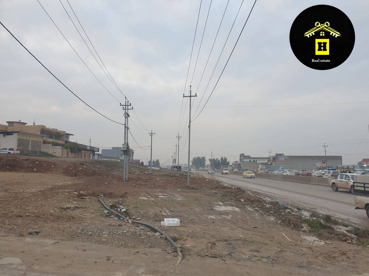 #مكتب_ارض_الملتقى_2

تجاري ‼️بسعر مناسب 

هيكل ركن بحساب ارض للبيع تجاري 
المساحة 400 متر ركن 

يصلح شركة او مجمع طبي او عمارة تجارية
 
الموقع القوسيات طريق دهوك مقابل مول الشام 📍 
سند زراعي +وصل بلدية 
 وبسعر مناسب 
لمعرفة السعر او للإستفسار اتصال على الارقام او مراسلة الصفحة او مراجعة المكتب 

*********** هزاع 
*********** هزاع
*********** مرشد

عنوان المكتب القوسيات طريق دهوك مجمع المختار
