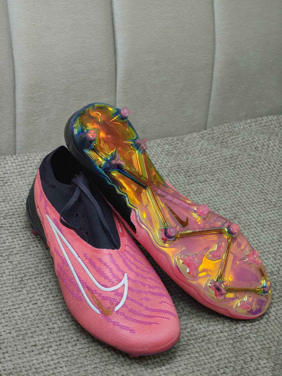 احذية بالة جديد موضحة القياسات بالصور

كلهن علة 25 الف عدا الاديداس 30 الف

للتواصل خاص او عالرقم ***********
