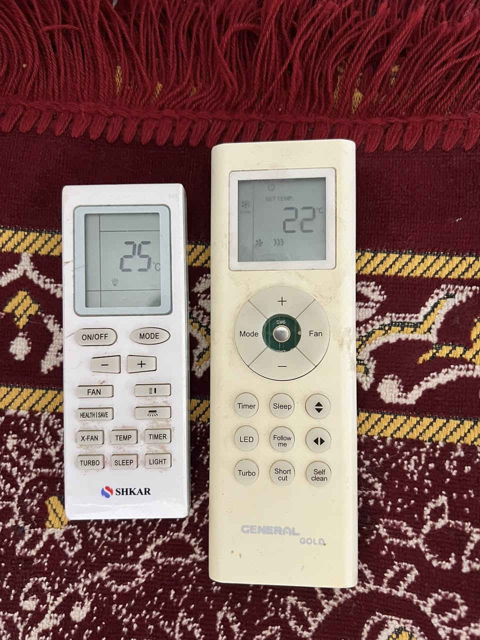 السلام عليكم 
عندي ٢ سبالت واحد صغير واحد جبير ومبردة قياس 4,5 
كلهم شغالات 
سعر سبلت الجبير 150 الف 
سعر سبلت الصغير 100 الف 
سعر المبردة 125 الف 
عنوان اربيل بنصلاوه 
رقم تلفون ***********
