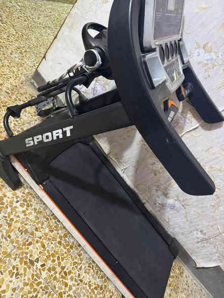 جهاز جري مستعمل مع قرص وحزام وماطور تدليل يتحمل وزن 155 كيلو 
تلفون ***********
السعر الكل 250 الف دينار كربلاء
