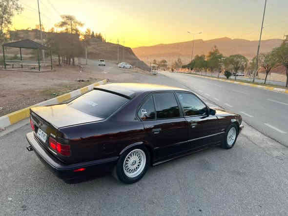 ***********بئيم مه كينه 525گير حادي ئارم پلاستيك هه ولير به شه رتي ئارمو اوليات گيرو مه كينه كاره باي گشت گياني به شه رت يه ك چاملخي پشتي لي دراوه  پيشي ليدراوي نيه كويسينجاك
