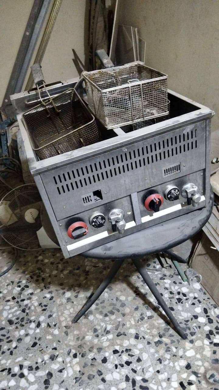 غراض مطعم للبيع 
بغداد
***********
