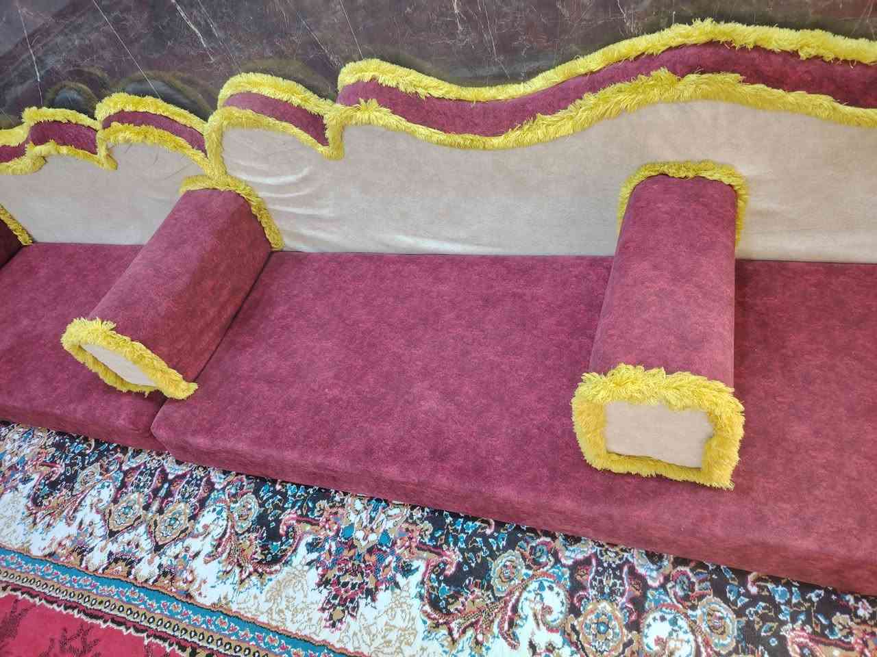 جلسة عربية ١٥ متر سفنج ضغط عالي مينزل ارتفاعه ١٤سم القماش قديفة
فصال بغداد الظهر ٨ سم  عدد التكيات ١٦ وزارية واحدة  نظيف الوجه سحاب للغسل السعر ٣٥٠ وبية مجال


**إذا كنت صاحب هذا الإعلان وتريد حذفه لأي سبب، رجاءا أرسل رسالة إلى الدعم الفني**