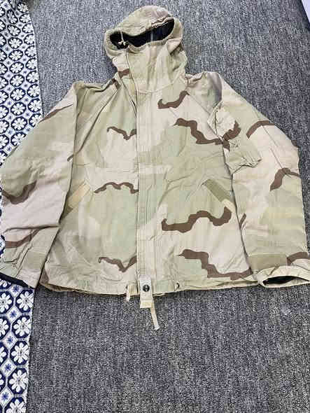 أسلام عليكم بدلات 511 الاصليات وقماصل امريكيات ومشلح امريكي للبيع الي يفيدنه هاذه رقمي ***********
