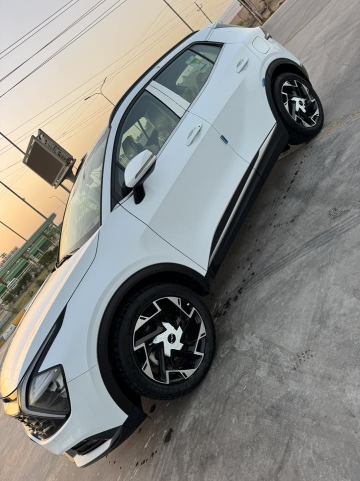 السلام عليكم 
سبورتج خليجي 2023 فول مواصفات
رقم اربيل دولي شرط التحويل او الوكالة 
سقف بنوراما
بصمة ابواب+ تشغيل 
شاشة كبيرة متصله
محرك 2000 دوش
عداد المسافة 49 قابل لزيادة
كشنات كهرباء
صندوق كهرباء شفط
كامرة دوارة
هند بريك بصمه
رادار ونقطة عمياء
حساس امامي خلفي
استيرن ومقاعد تدفئة
شاحن هاتف لاسلكي
ويل كب كروم 
انظمة قيادة متعدده 
لدات امامي خلفي
لايت عدسة زنون
مواصفات فول للاخير 
السعر 220 وبيها مجال بسيط حك الجيه
عنوان قضاء الصويرة
***********
