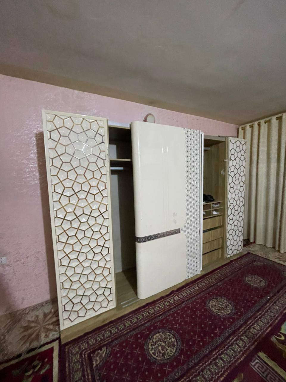 غرفة نوم تركية مستعجل ع بيع
كنتور + سرير مخزن+ ميز جرباية عدد 2 +ميز تواليت+ جرارات+ زاوية مراية + شازلون طابوريه مخزن +انارة لد جميع ملحقات الغرفه

ملاحضة الغرفة مفصخه وكاملة بس تحمل

نضيفه كاملة السعر 400 الف 

***********
