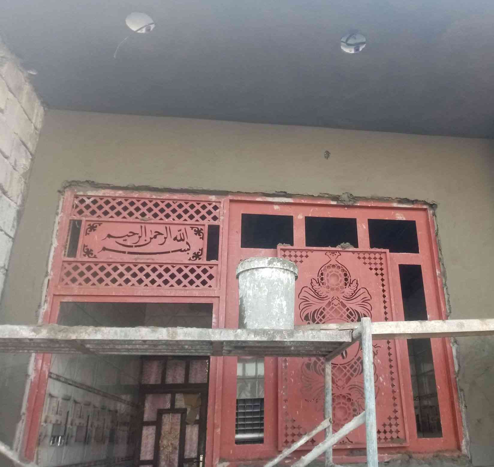 سلام عليكم  هاذ شغلي حلو مرتب اسعار حلوه تصفير جص بورك سقل تشميع حاضرين بكل وقت 
*********** حياكم الله 
***********
