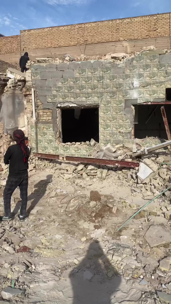 اني صاحب تفليش في النجف الشرف وكافت التفليش الصب والشيلمان رقم التصال *********** الاسم عباس الطرفي
