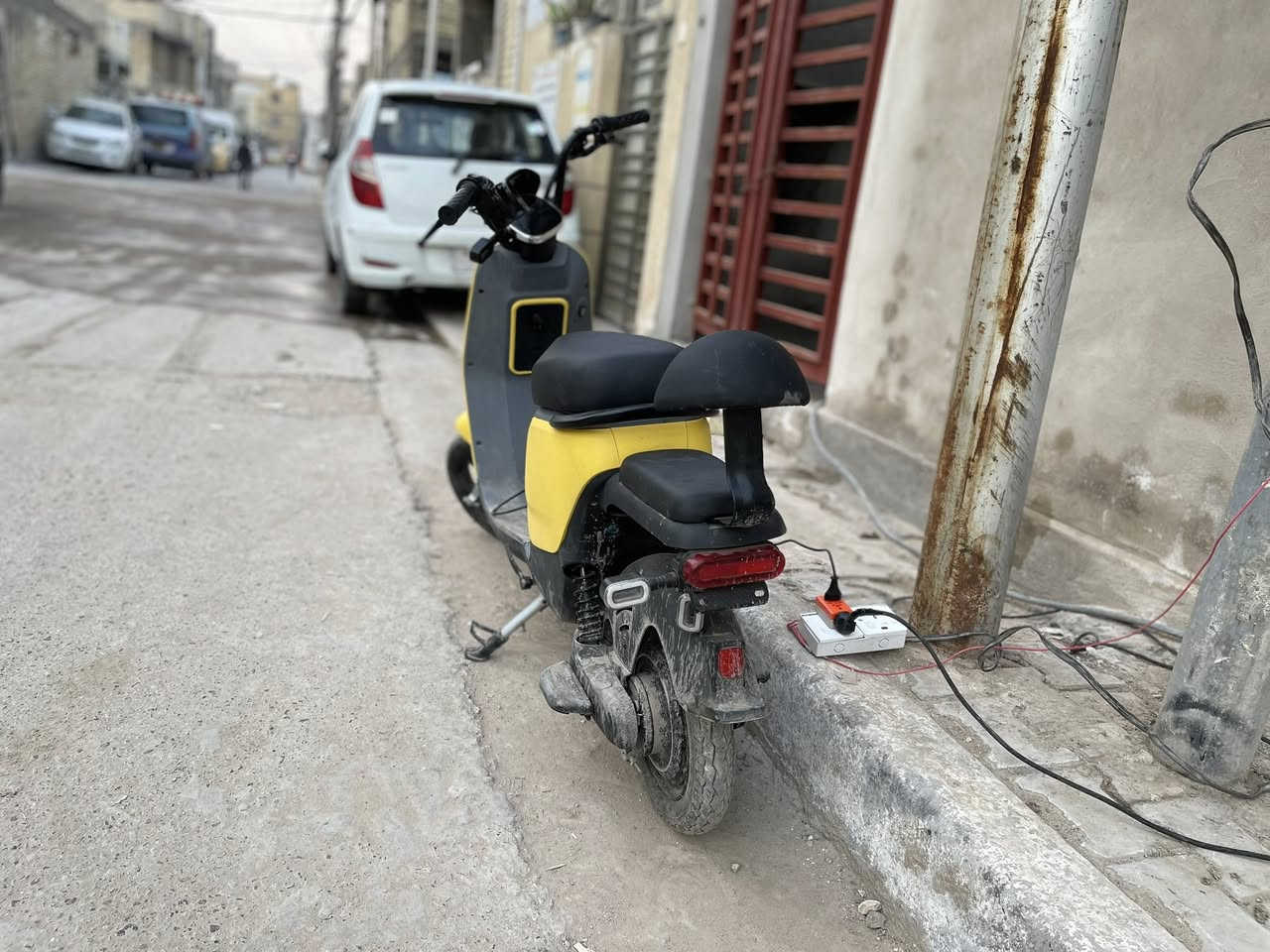 دراجة شحن للبيع مابيهة اي نقوصات وياهة مرايات ٢ وسويج نسختين وشاحنتهة موجودة سعرها ٢٧٥وبيها مجال للاستفسار خاص او الاتصال ***********
