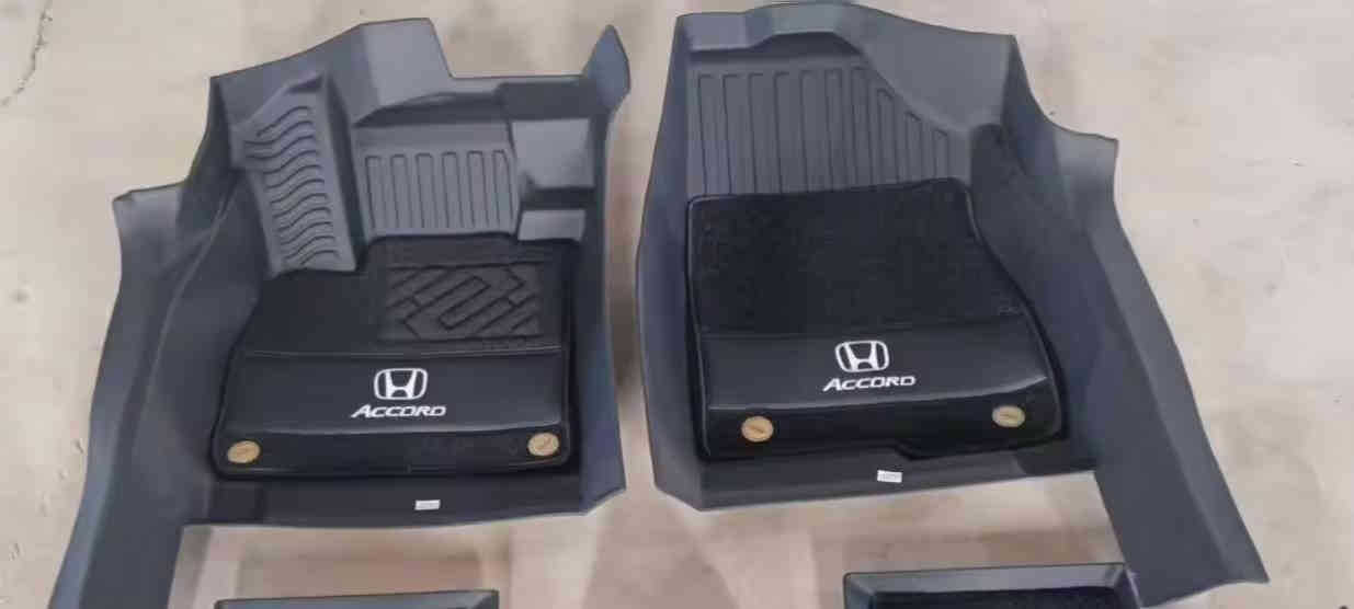 ارضيات CRV و Civic  
23 24 25
 حوضيات تغطي دوسات 
بلاستك درجة أولى 
متوفر كاربت اسود ماروني رصاصي 

السعر 100 الف 

واتس اب فقط 
***********
