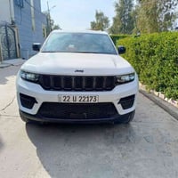 جيب كراند شيروكي موديل 2024 مواصفات بلاك توب ماشي 18 الف مواصفات امريك...