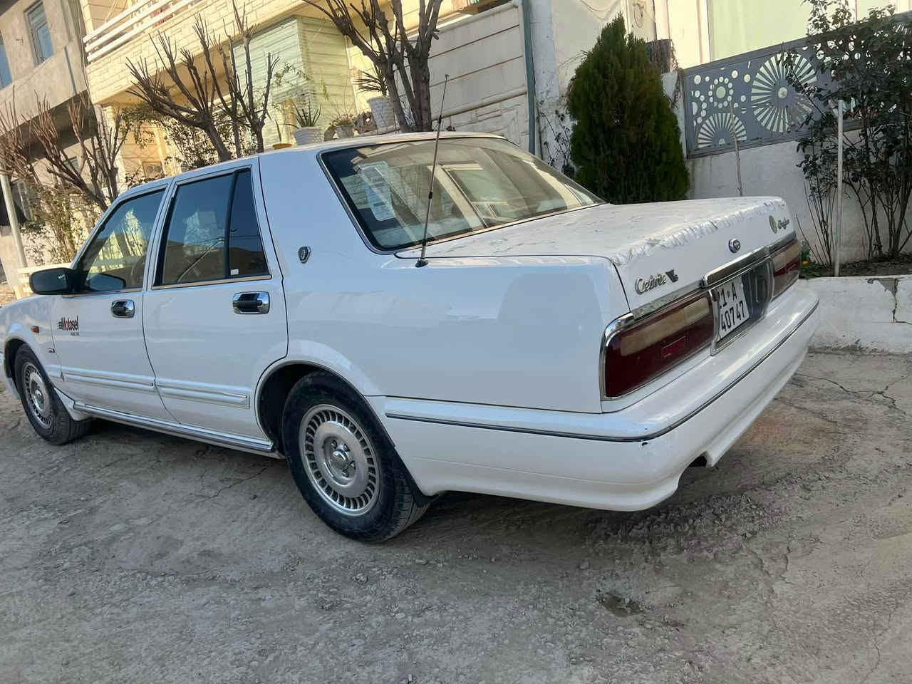 سدریک ٢٠٠١
سەنەوی هەتا ٢٠٣٠تازەیە
خەرامەو بەناو کردن بەشەرت
گیرو مەکینە تەقەو رەقە هەموو گیانی بەشەرت
جەمەلەقی سەکن لیدراویکی هەیە قورس نیە
سەیارەکە کامل مەسرەف کراوە 
رۆنو بانسو تایەو هەمو گیانی لۆکە
٢٥٦هەزار رۆشتوە 
گۆرینەوە ئەکەم لەسەر دلگرتن 
٥٦گەلاو مەجال 
سلیمانی
*********** السليمانية, العراق
