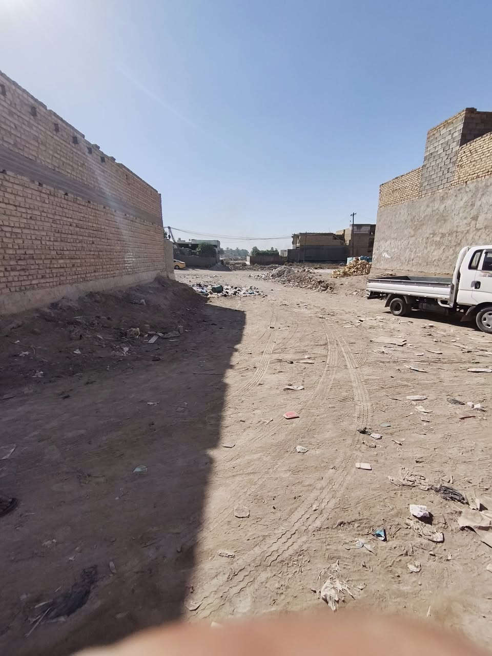 السلام عليكم قطعة ارض للبيع المساحة 182متر طابو زراعي سند 25 بحي الغدير بكاع ال حاجم على جدول يم مولدة كرار الشهيد ‏‪0786 826 4094‬‏
