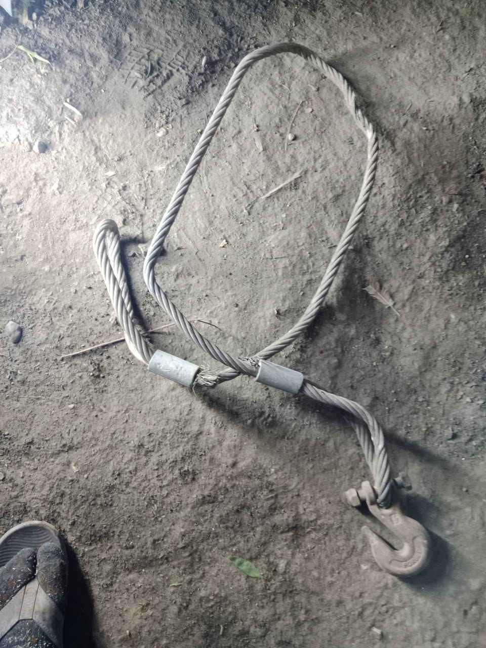 بكرة سحب شغالة 5 طن للبيع السعر ١٢٥ الف مع واير سحب للبيع
***********
