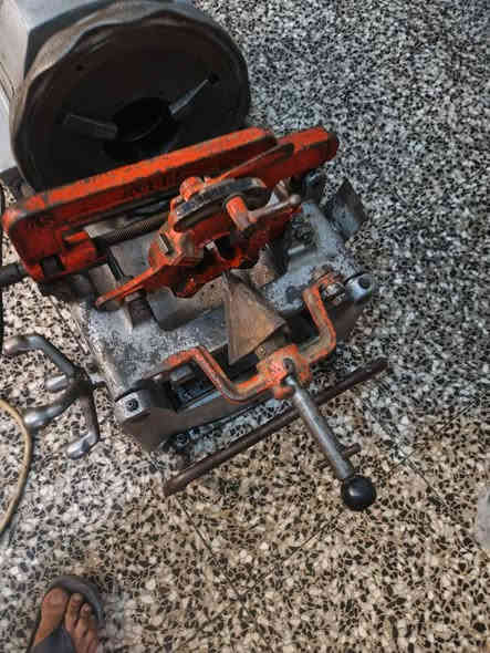 مكينه كابستم البيع ياباني ام اربعه  انج السعر 25ورقه قفل المايعرف المكينه لا يتعب روحه ***********
