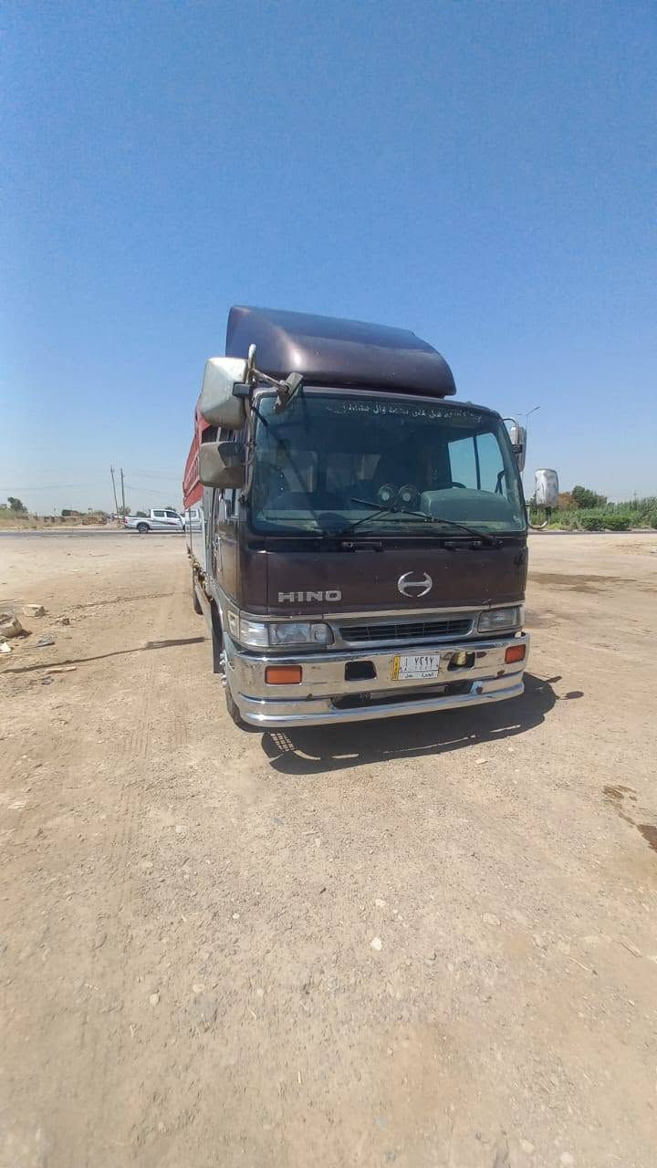 سلام عليكم سياره هينو انكر ستة وربع بلادي ٨٠ 
 سوبر
موديل 95
 سياره جاهز مكان واسط الحفريه ***********
