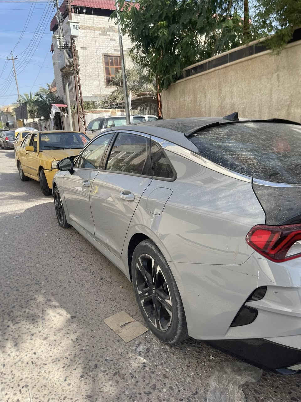 كيا5 جي تي لاين للبيع 2021 رقم دهوك باسمي تحويل سياره حلوه جديده فول مواصفات بانوراما دواخل احمر جلد اعلى فئه فقط التيربو واكف  شغاله تمشي السياره. والدكمه مال تبريد لايسي واكفه حادث امريكه فقط بنيد باقي كفاله ليبل واحد سعره 143 وبي مجال ***********
