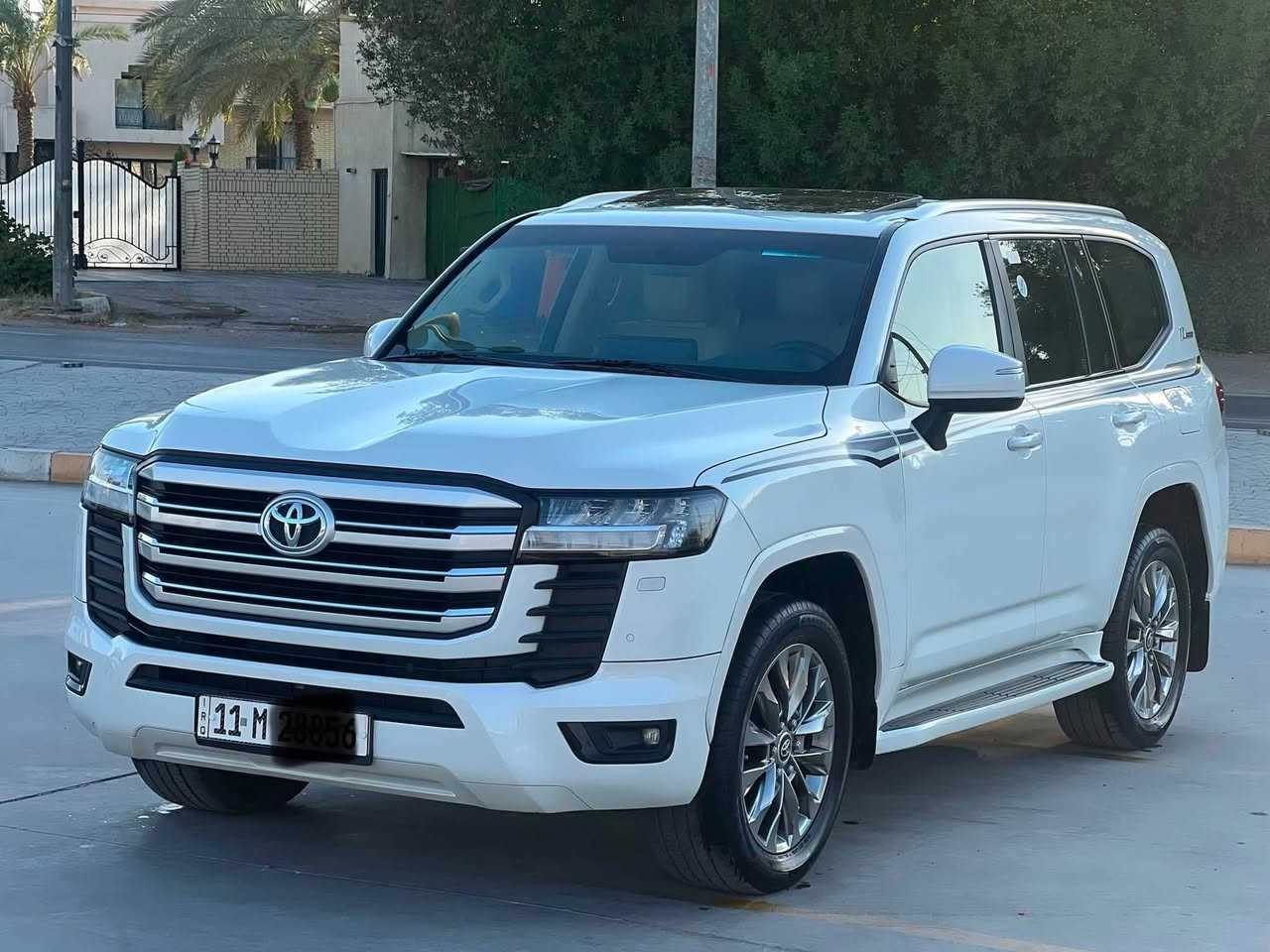 السلام عليكم لاندكروز موديل 22
ساز باب اول 70سبعينية ام التطبيق 

 ماشيه 48

فول موصفات

محرك 6 تفس طبيعي 

فتحه

طفايه جوه الرجل 

كرسيين كهرباء تبريد 

كشنات جلد وكهرباء

حساس امامي خلفي

باب خلفي كهرباء

شاشات خلفيه اصليه

شاحن واير ليس

دبل ماوس

دوسات ليزريه

ثلاجه

زراك لايت

بصمه ابواب وبصمه تشغيل تشغيل عن بعد

مري جانبيه قلابه

جام اتو بل رمونت

تشغيل عن بعد

سياره جاهزه بدون اي نقص

رقم بغداد   بسمي

للتصال***********

مكان سياره بغداد القادسية

سعر 610 بيها مجال
