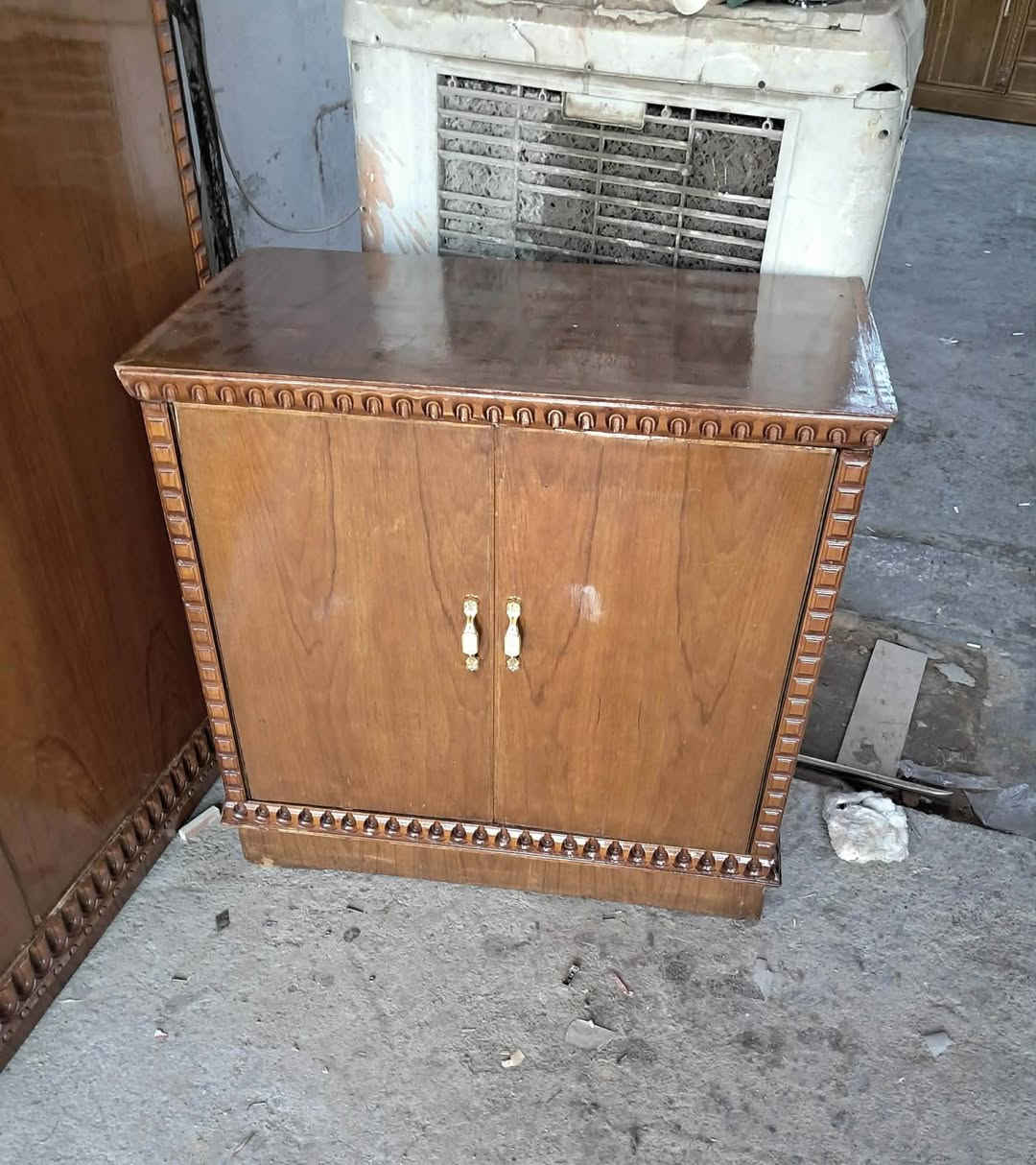 السلام عليكم
غرفه تسكام وملحق  خشب خارج داخل  خمسه باب 
مابيها اي ضرر
سعر. 600وبيها مجال قليل 
العنوان بغداد البياع


**إذا كنت صاحب هذا الإعلان وتريد حذفه لأي سبب، رجاءا أرسل رسالة إلى الدعم الفني**