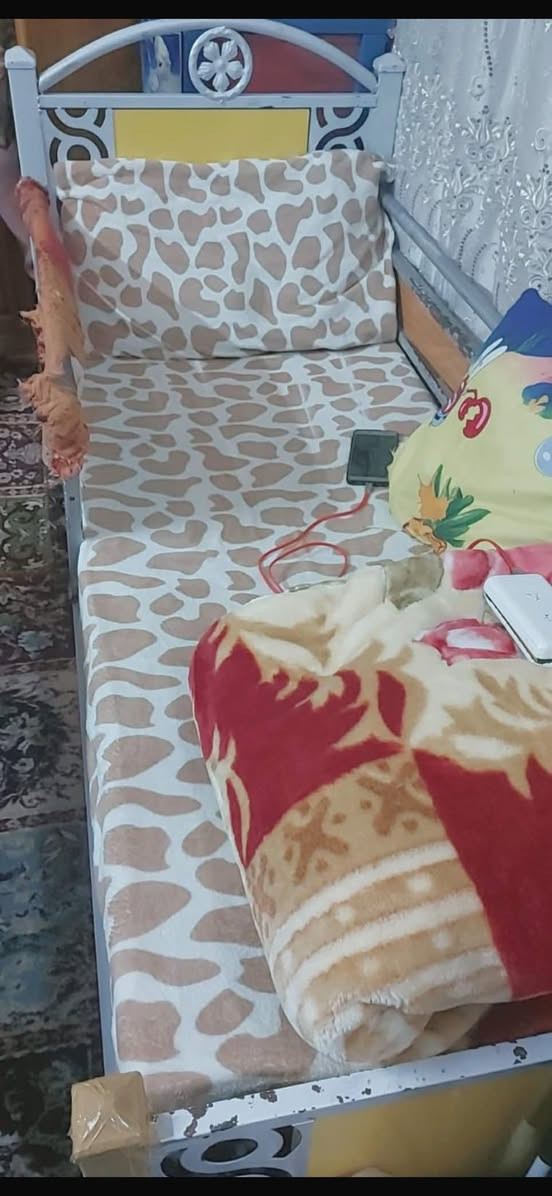 السلام عليكم
قريوليات للبيع مع دوشك السعر 60


**إذا كنت صاحب هذا الإعلان وتريد حذفه لأي سبب، رجاءا أرسل رسالة إلى الدعم الفني**