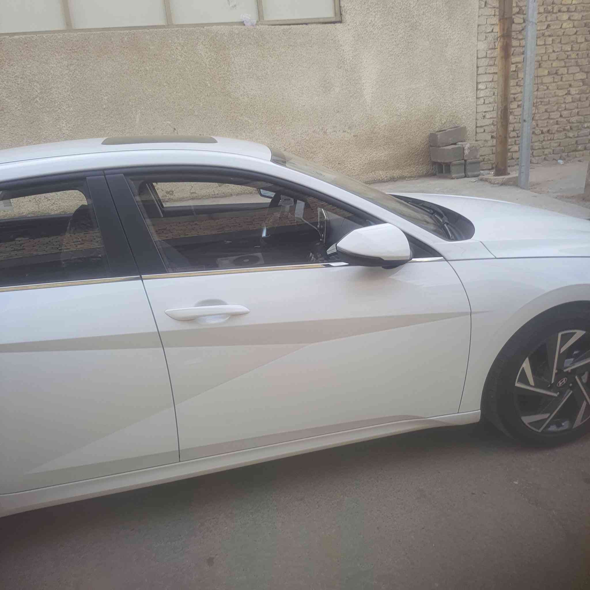 سلام عليكم البيع سنويه بسمي ماشيه ١٢ الف سيارة مال بيت فقط من دوام البيت ( السعر١٤٣)  الشراي يتصل ***********  الموقع بغداد
