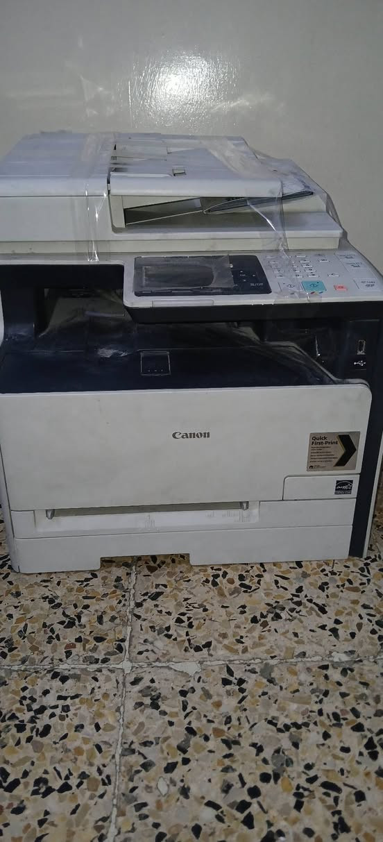 طابعه لبيع نضيفة استخدام قليل جدا استنساخ ملون مع قرص تعريف خاص
نقص فقط أحبار..
سعر 225 الف وبيه مجال للطيبين. 
بغداد مدينه الصدر وتوصيل متوفر. 
***********

