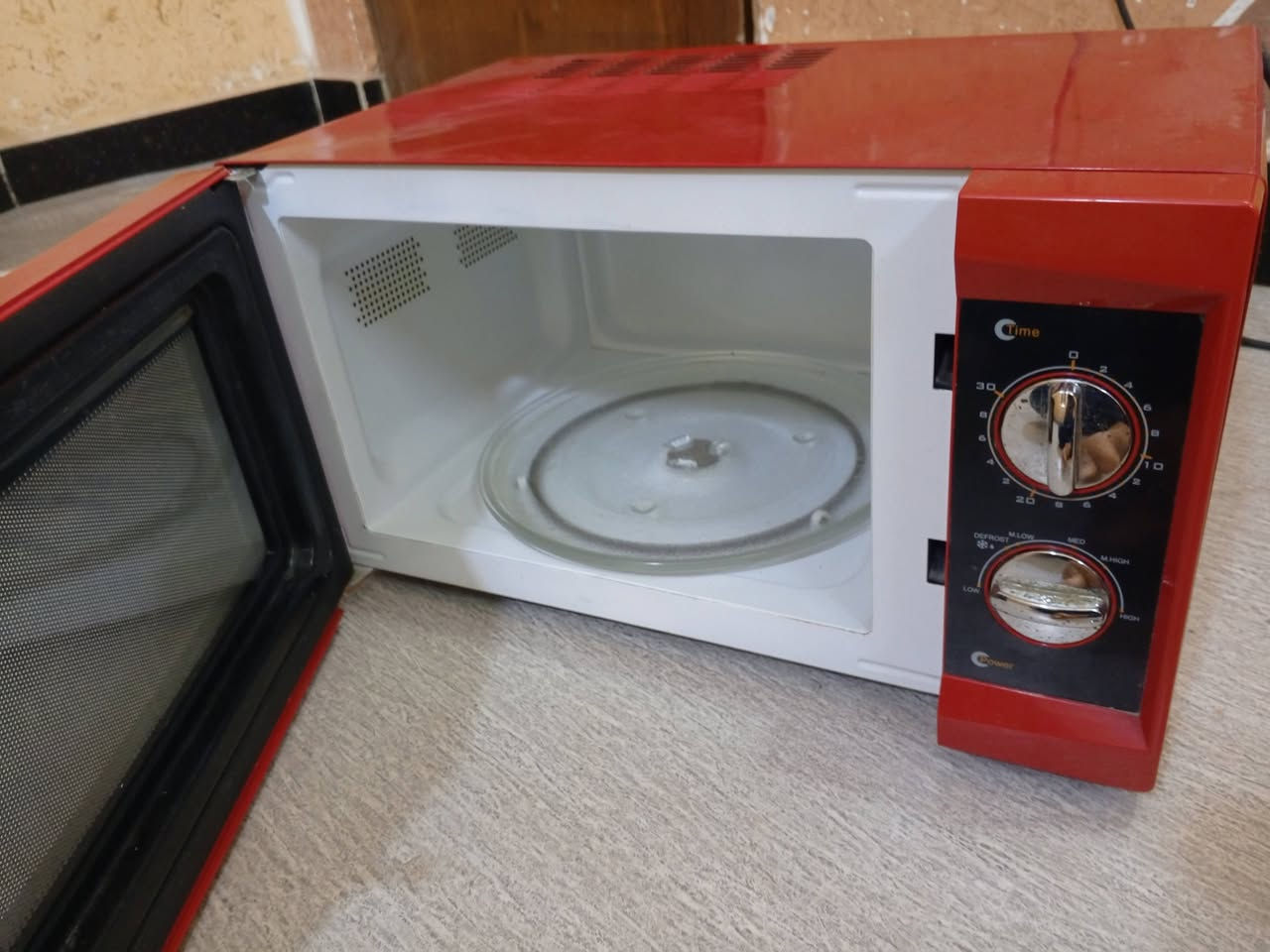 مايكرويف باله نظيف شرط الشغل حراره عاليه ضمان حجم 23 لتر تفحص وتاخذ السعر 50 الف مكان البصرة المطيحه فرع مناوي لجم


**إذا كنت صاحب هذا الإعلان وتريد حذفه لأي سبب، رجاءا أرسل رسالة إلى الدعم الفني**