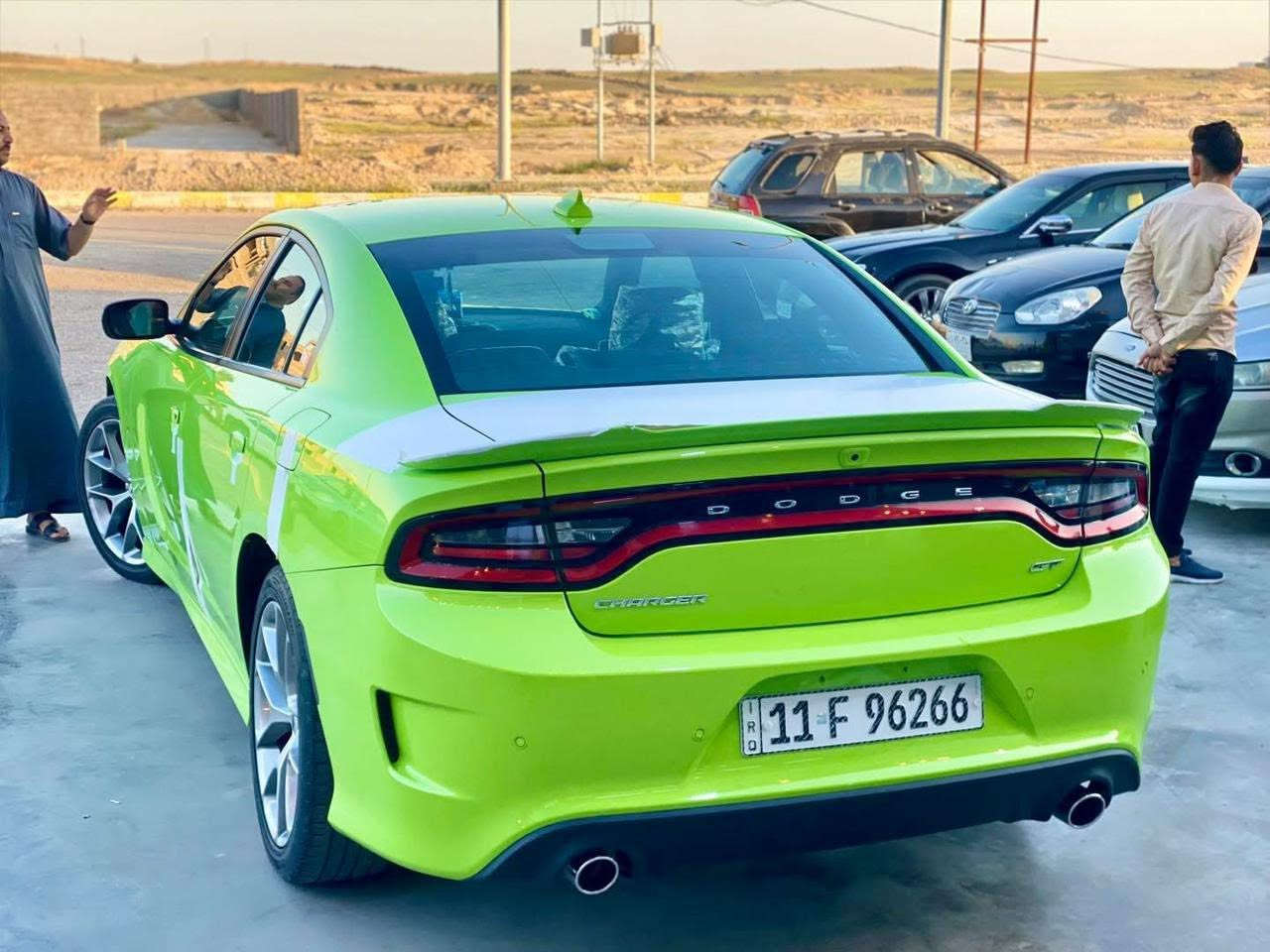 دوج جارجر 2023 GT
مكينة v6 3600
فول مواصفات
وارد كندي كلين تايتل 
ماشية 40 الف مايل
لون تفاحي 
بيها بارد اسفل الجاملغ اليمين 
بدون فتح بدون صبغ بدون ايرباك 
سيارة جديدة ونظيفة وجاهزة 

مكانها بغداد رقم بغداد ب اسمي 
تحويل مباشر
للاستفسار اتصل

***********
***********
