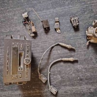 للبيع قيم واخذ  جويتر افيو ١٠ الاف مسجل افيو ١٠ الاف  حساس كام شفت ٢ال...