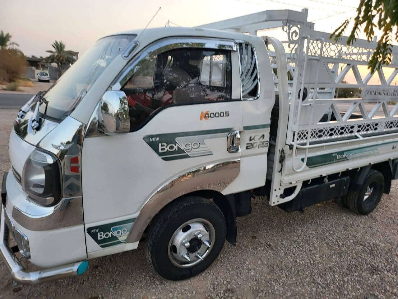 كية فحل ٤٠٠٠ مكينة وكير خير من الله طيران موديل ٢٠١٤
سيارة جديدة تشتغل فقط ايام الموسم 
جديده السيارة رقم بغداد تحويل ثاني يوم شرط 
تخم تاير توني شادهن وطالع بيهن درب واحد 
سيارة شرط جاهزة برغي ما مبدل بيهة وين ماعد الله كاع اطلع مكاني السماوة دواخل دوشمة اناره ديسكو مظخم دمام تحكم استيرن سيارة على البلاد واحد على واحد سبب البيع  السعر ١٢٠ او مراوس كنتر      ‪0788 786 4900‬‏
