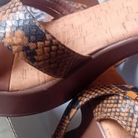 لبس مرة وحدة • ملابس