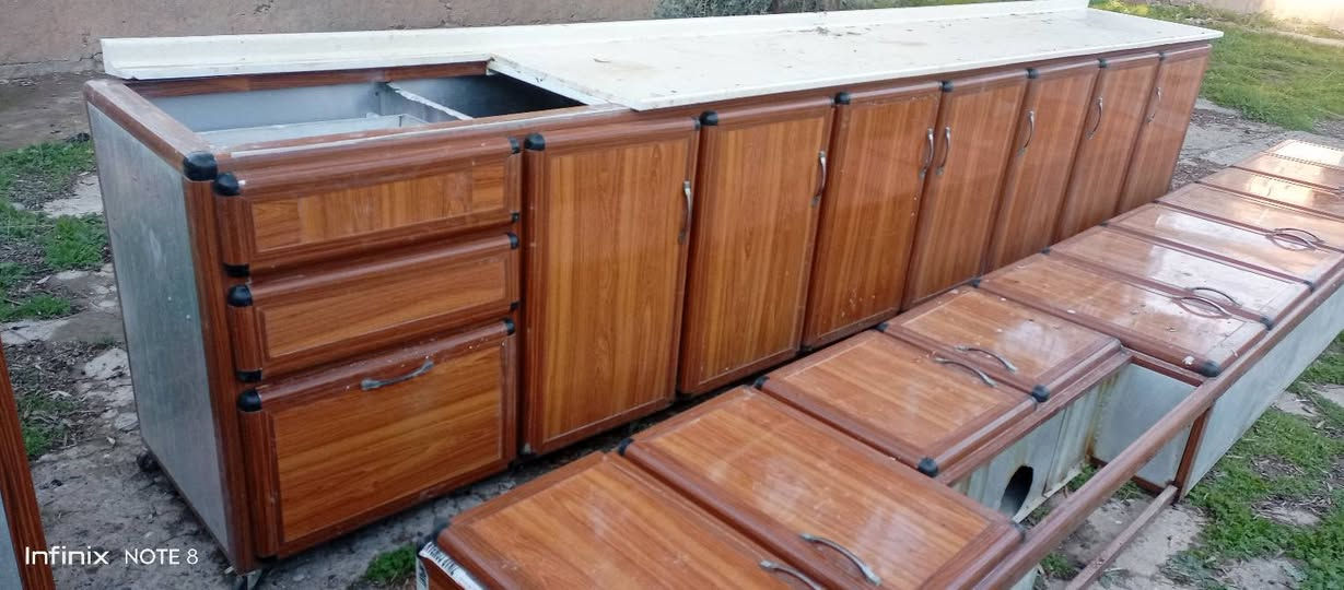 كاونترات مستعمله للبيع ***********
***********
