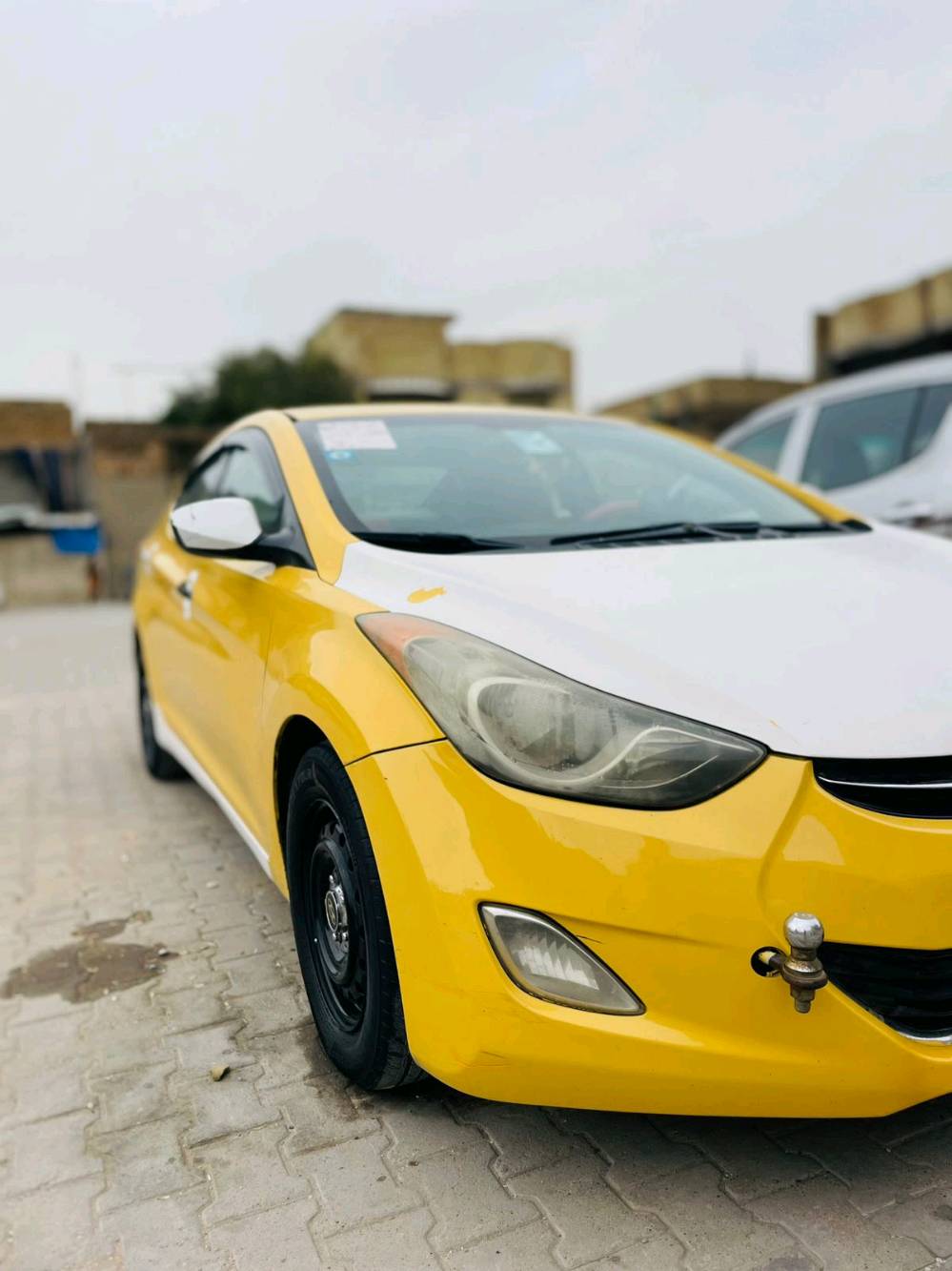 الانترا موديل 13وارد امريكي
حادث بابين السايق والخلف السايق مبدلات  سنوية بسمي نافذه ل 2028محرك ممفتوح صدر جديد
تبريد شغال شاشه كامره 
تدفئة كشنات 
نمضومة زينون
تايرات جدد مكانهه مدينة الصدر
