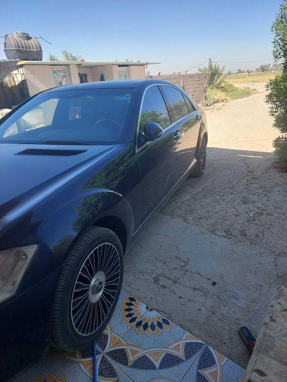 سلام عليكم
شعندك مراوس نزل مع التفاصيل 

مارسيدس موديل 2008 اس 550 فول موصفات لارج الطويل

5 بوب شفط 

جكات تصعد وتنزل 

بردات كهربائيه بلاديه 

كشنات كهربائية ب كامل 

تدفئة وتبريد ب كشنات امامي وخلفي 

ستيرن كهرباء 

حساسات امامي وخلفي 

كامره دواره وشاشه دواره

سياره جاهزه وجديده 

صفر مسج ادامه كامله 

رقم وسنويه جدد بسمي تحويل مباشر 

بيها 3 قطع صبغ جماليه بدون ضربه من اليابان 

مكاني بابل الحصوه 

***********

***********

للبيع او مراوس
