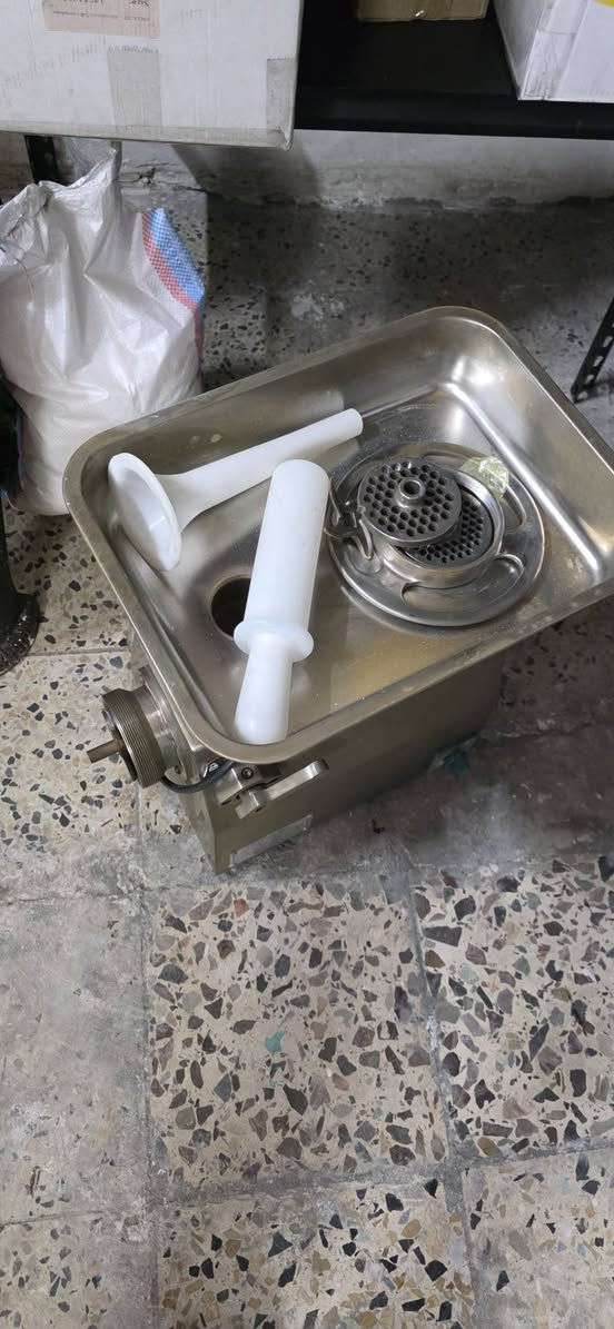 ب ٣٠٠ الف مكاني بغداد
***********
