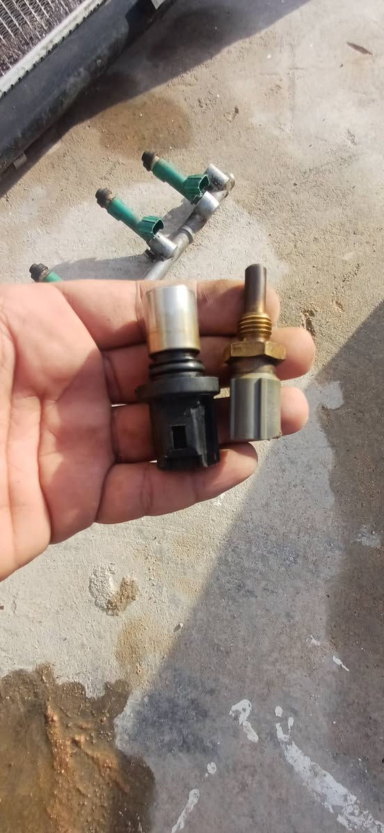 غراض كامري تفصيخ اصلية كلهن 100 الف شلع
١_زوج لايت كامل
٢_دكشن مع حجر بيئة
٣_مسطره ونوزلات جدد
٤_واقية مكينة تصير على الجامه
٥_حساس حماوة وحساس دهن جدد يابان
٦_راديتر طاك بيها فقط خزان الفوك نضيفة
توصيل موجود على المشتري


**إذا كنت صاحب هذا الإعلان وتريد حذفه لأي سبب، رجاءا أرسل رسالة إلى الدعم الفني**