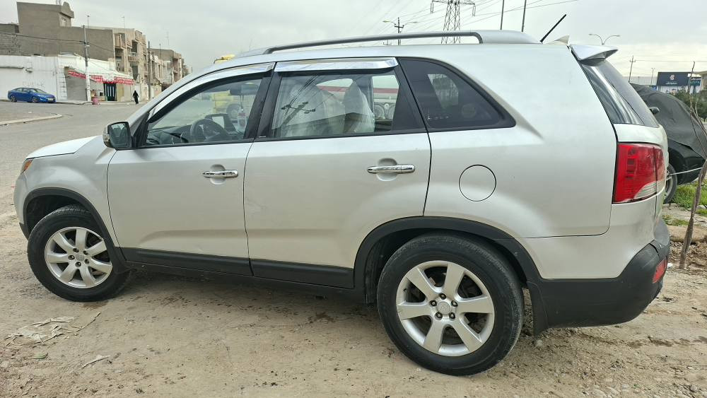 کیا سۆرێنتۆ  ٢٠١١  گاز

بڕاوەی دوبەی بێ رەقەم 
فووول فووول مواسەفات تەنها سڵاید نیە
سویج بەسمە دەرگا بەسمە  ٧ نەفەری کوشن جڵد ، کوشن هیتەر کوشنی سایەق کارەبایی و گەرم و سارد 
٤ پستۆنی گاز بیلاد زۆر بەهەڵمەت و ئابوریە 
گێر مەکینە کارەباییات عەتەڵات هەمووی بەشەرت
 رەقەم شاسی:  KNAKU815BBA119285 
شوێن: هەولێر 
تەنها فرۆشتن 
نرخی ٥٩ گەڵاو یەکتۆز معامەلە 
***********

للبيع كيا سورنتو كاز  2011
ادوات ، ادوات ، ادوات بدون رقم

فول مواصفات ماعده الفتحة
بصمة وشاشة 
كصة جنطة محرك ديزل كوريه  اشاير وشفط مرئي
حداديه محرك كير تبريد كفاله
قطعتين تبريد 7راكب
سياره جاهزه ع اخر حبايه
مكان اربیل 
السعر  59 ورقه و مجال 
***********  واتس اب أربيل, العراق
