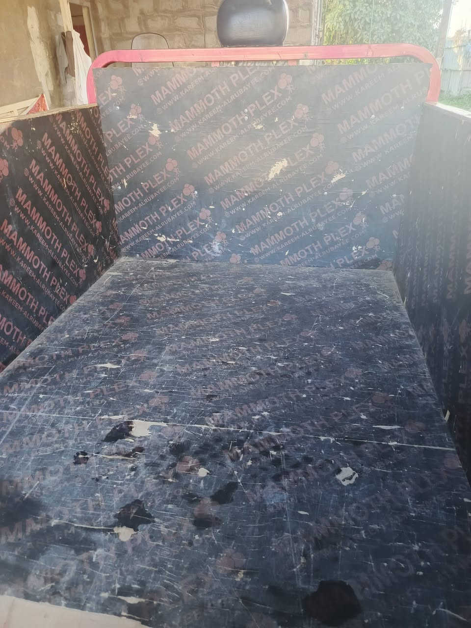 السلام عليكم اخوان ستوته للبيع ديوان شركة المصطفى مكفولة من كل شي موديل 23 رايدهه بمليونين وربع وبيهه مجال بسيط وهاذ رقمي للتواصل *********** مكاني التاجي
