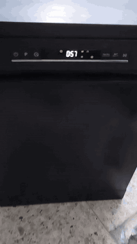 غساله صحون نوع هايسنس موديل حديث تكمل من نفس الدقيقه لون اسود نظيفه جدا بغداد قرب حي اور ***********
