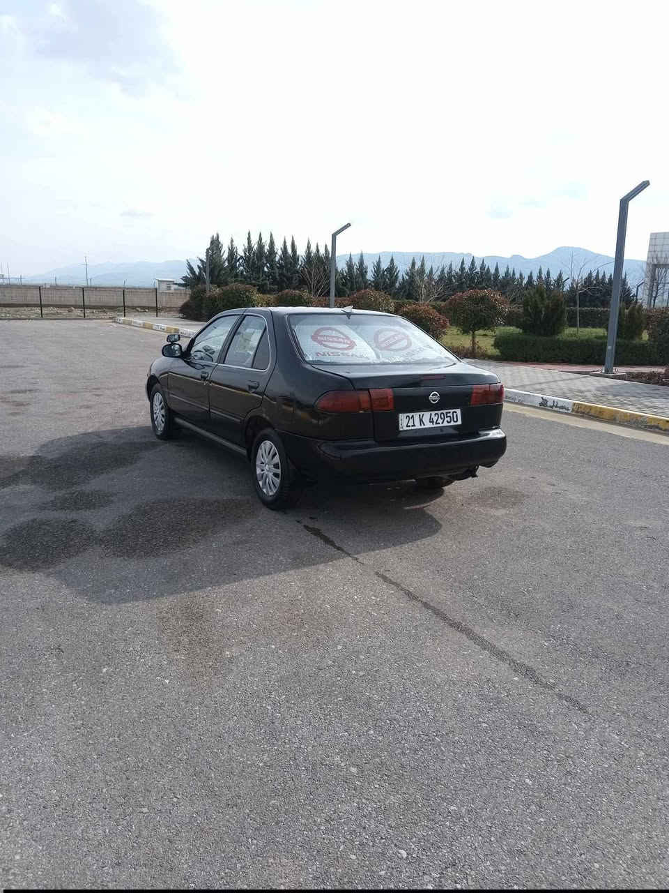 .نیسان  سەنی 1995 گـێڕ تۆماتیک
.گێڕو مـەکینەو تەبریت بەشەرتە 
.عام بۆیاغە لەسەر ساغی 
بێ دعموو لێدران  ڕەقەم سلێمانەیە 
سەنەوی تا 2031 نویێە فعسی مۆدرنی تازەیە تەعولی بڕاوە غەرامە بەشەرتە 
یێک" دینار مسروفی نیە 
.***********
***********

ئـەگەر سەیارەکەت دەفرۆشیت نامە بنێرە با بلاوی کەینەوە لۆت
