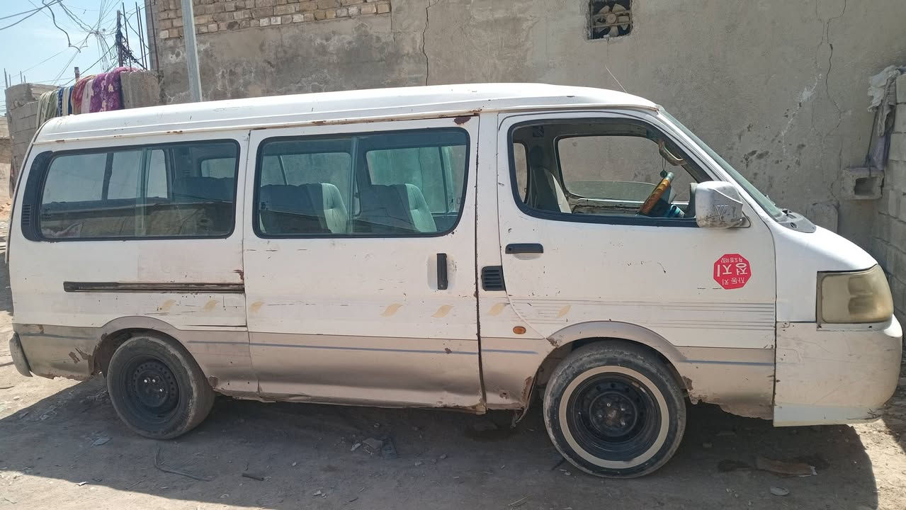 السلام عليكم خيي عبريه للبيع بورصه لاين موديل 2005 مقفوله سعر 15 عنوان بغداد
***********
