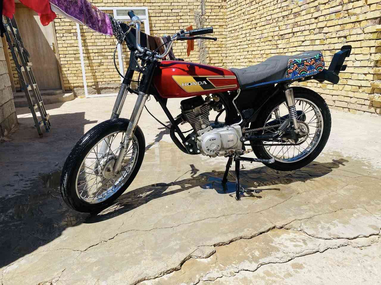 سلام عليكم دراجه نامه 2020 شاصي اوراق 
مكينه نظيفه مفتوحه تعمره كله جديده  فقط تاير وره بيه شلون نفخه  دراجه نظيف سعره 600 بيه مجال مكاني شطره


**إذا كنت صاحب هذا الإعلان وتريد حذفه لأي سبب، رجاءا أرسل رسالة إلى الدعم الفني**