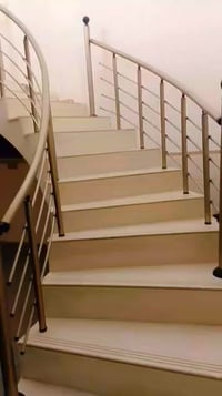 مشتمل ١٢٥م • بناء جديد • قرب بناية أستاذ طلال