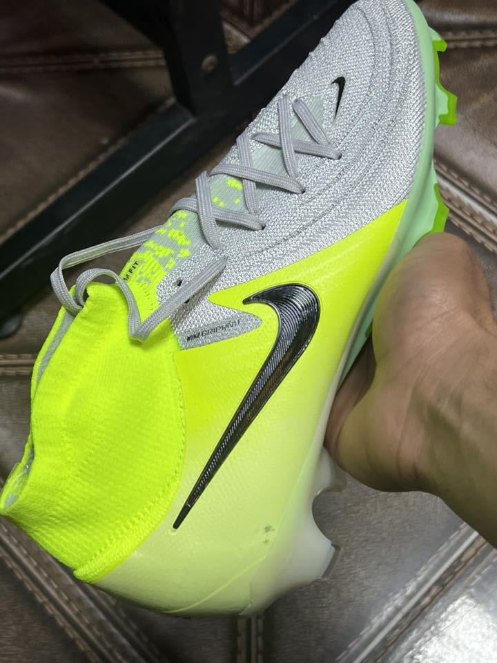 حذاء استد الفاتنوم الاصلي شرط الفحص 
هوهوالتوصيل توصيل 🚚 ب35 الف 

حجم 43 تفحصه وتاخذه تمام 🤝


**إذا كنت صاحب هذا الإعلان وتريد حذفه لأي سبب، رجاءا أرسل رسالة إلى الدعم الفني**