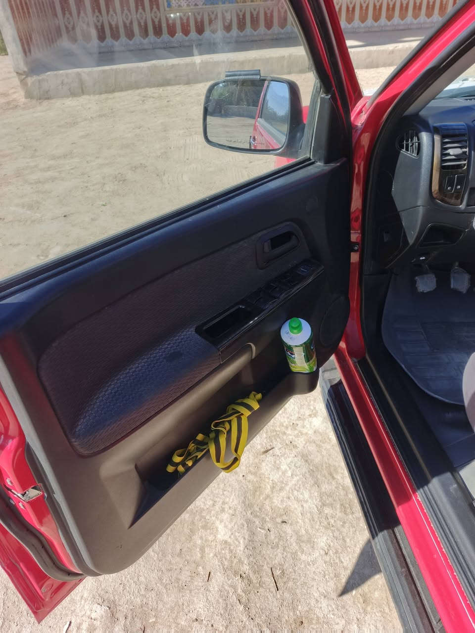 السلام عليكم كريت ويل موديل 2021 رقم قادسيه تحويل ثاني يوم محرك وكير وشاصي كفاله سيارة جديده ماشية 152 ألف ضربة جاملغ جهت السايق مبدل حداديه جديدة تايرات جدد كهربايات شغال كلها السعر 95 وبيه مجال مكاني الناصرية قضاء الاصلاح الانتصل عل رقم ***********
