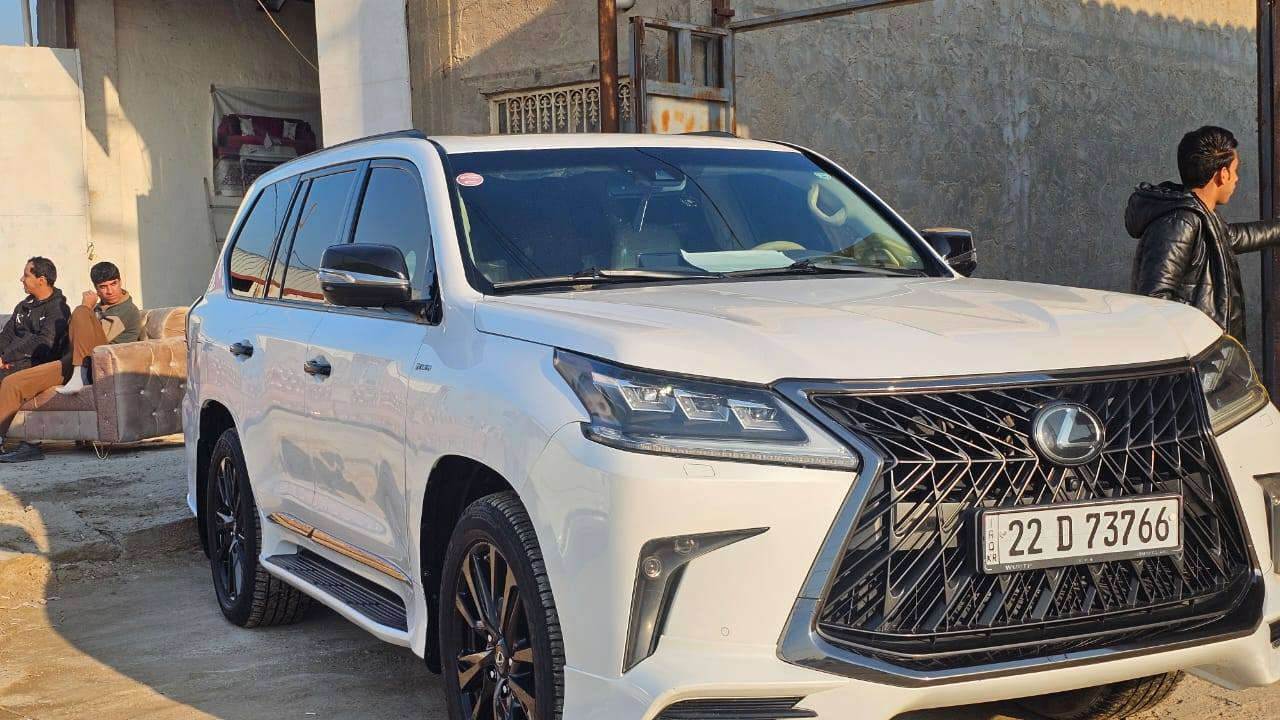 اسلام عليكم لكزز 2019 كورو كفاله عامه للبيع او مراوس حسب القناعه المكان نجف ‏‏‪غير متواجد عل فيس ‏‪0780 771 3778‬‏
