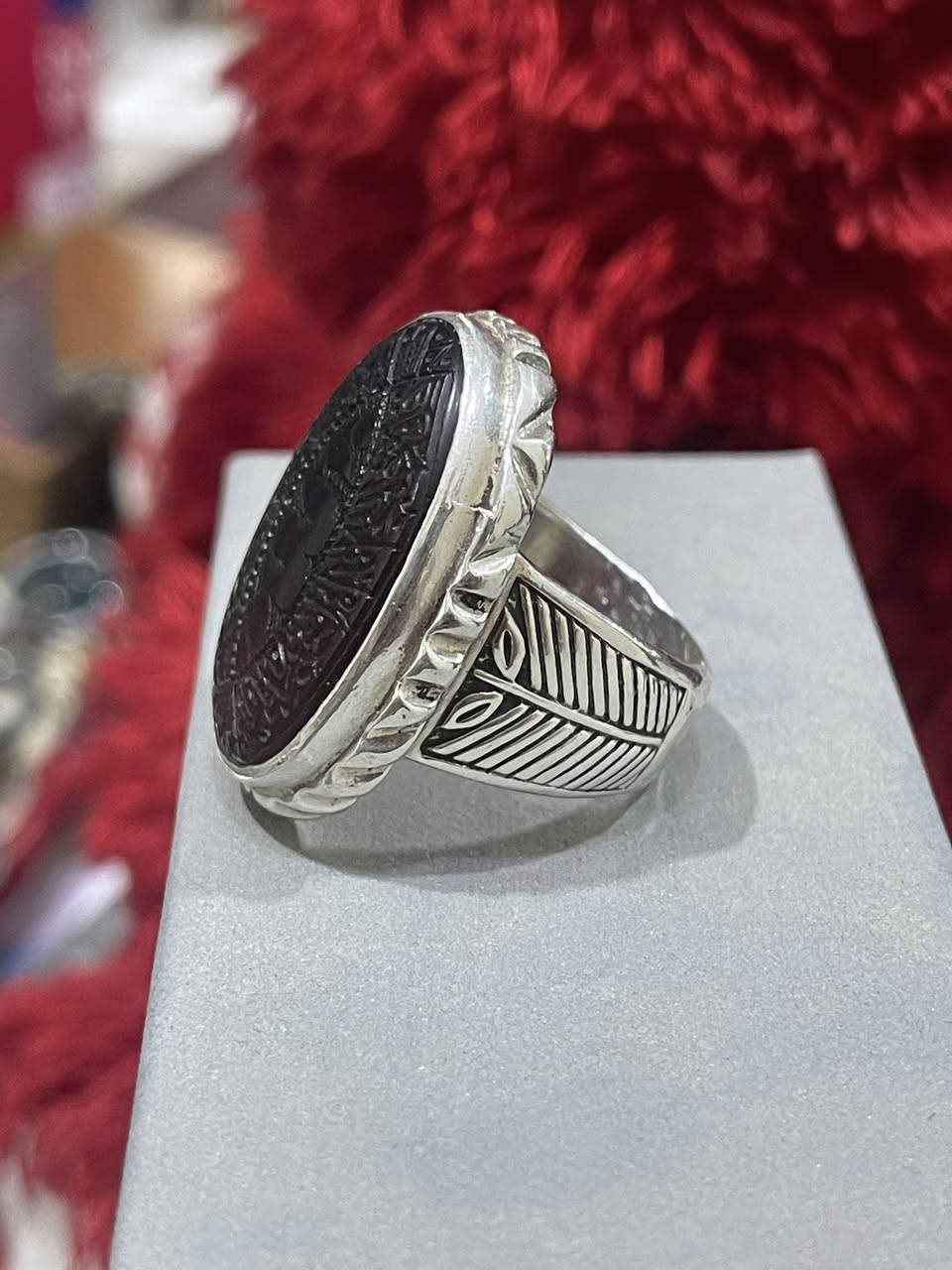 قطعه خشنه من العقيق ،، صياغه يدويه ثقيله مخطوط صورة التوحيد


**إذا كنت صاحب هذا الإعلان وتريد حذفه لأي سبب، رجاءا أرسل رسالة إلى الدعم الفني**