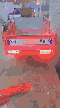 سلام عليكم ستوته جمره للبيع ستوته مال جناي نضيفه موديل 18 اوراق اصولي مكفوله محرك ما مفتوح ستوته قطره خياس ما بيه سعر 1800 وبيه مجال قليل حك الجيه مكلف بالنشر/ للتصال / *********** مكان بصره قضاء المدينه بني منصور /  والشراي بخدمته
